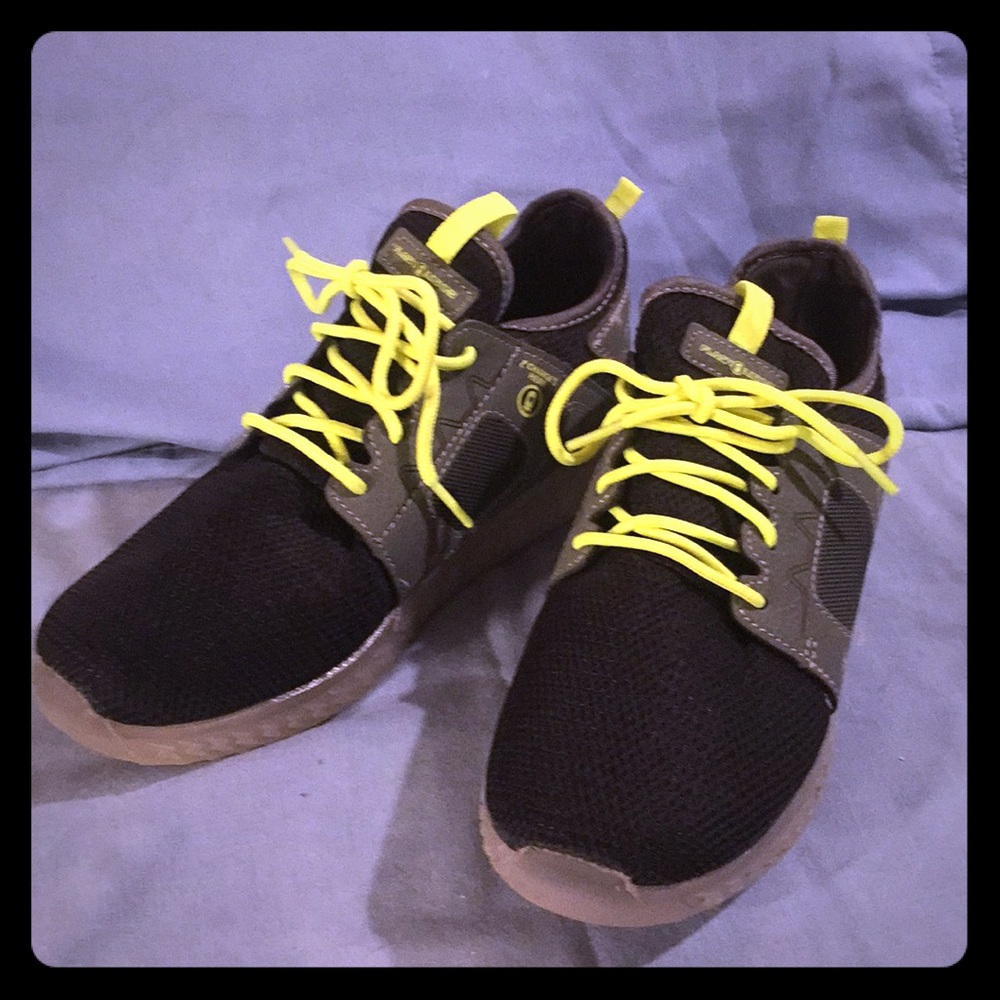 Boys Lightup Tennis Shoes